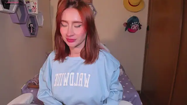 Snapshot of chloe_rockss_ chatting on March 5, 12:59 am chloe rockss online show from March 5, 12:59 am