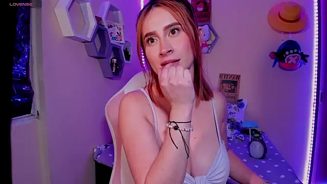 Snapshot of chloe_rockss_ chatting on February 16, 6:21 am chloe rockss online show from February 16, 6:21 am