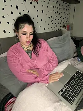 tempzzz12 online show from April 21, 7:09 pm