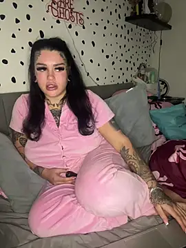 tempzzz12 online show from April 2, 8:37 pm