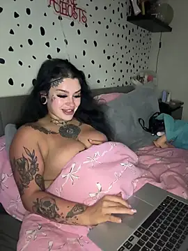 tempzzz12 online show from May 4, 7:00 am