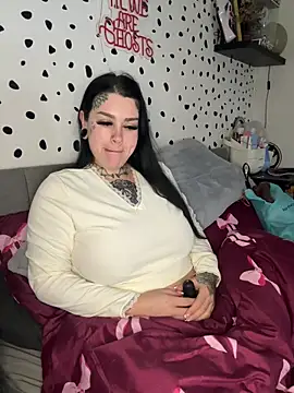 tempzzz12 online show from April 15, 7:47 am