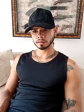 Niick01  online show from May 9, 7:28 pm