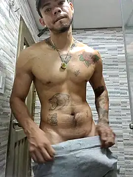 Niick01  online show from December 18, 6:34 pm