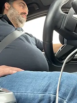 fuocovivo4 online show from February 10, 1:33 pm