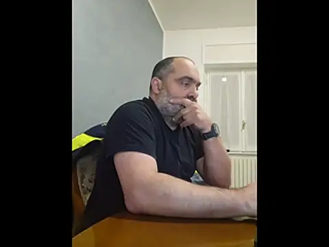 fuocovivo4 online show from March 29, 7:15 pm