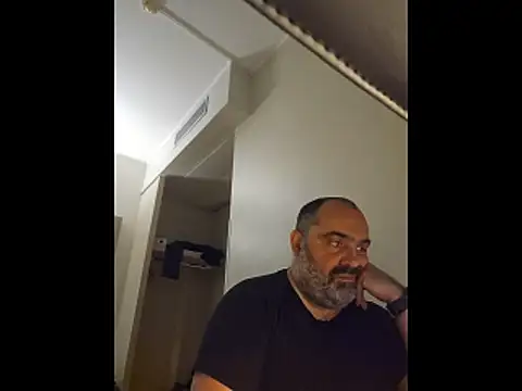 fuocovivo4 online show from March 11, 5:40 pm