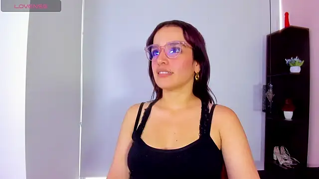 Annyrosee online show from January 5, 8:12 pm