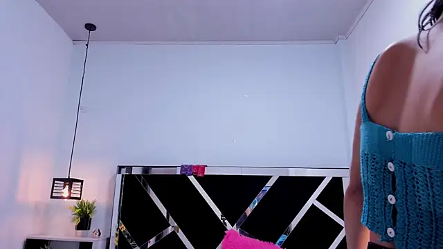 Snapshot of Annyrosee chatting on March 8, 8:57 pm Annyrosee online show from March 8, 8:57 pm