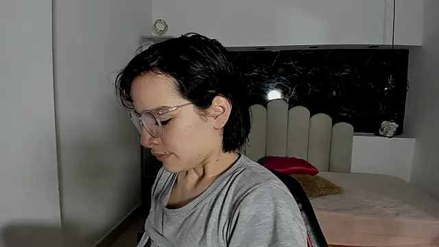 Annyrosee online show from February 23, 12:28 pm