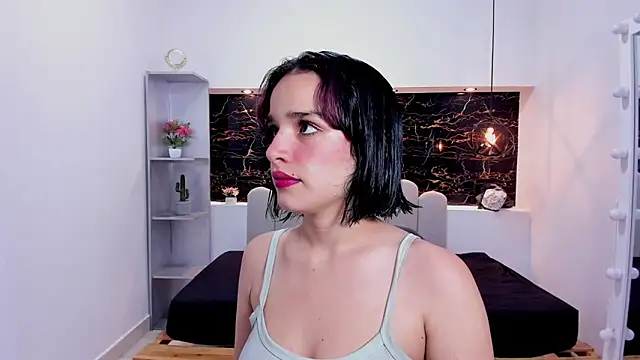 Annyrosee online show from February 28, 1:44 pm