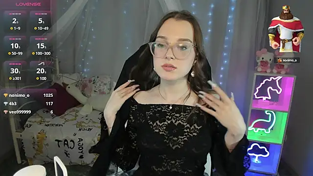 kaisajenner online show from March 14, 4:32 am