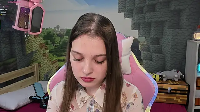 kaisajenner online show from October 21, 6:51 pm