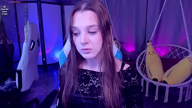 kaisajenner online show from November 18, 5:16 pm