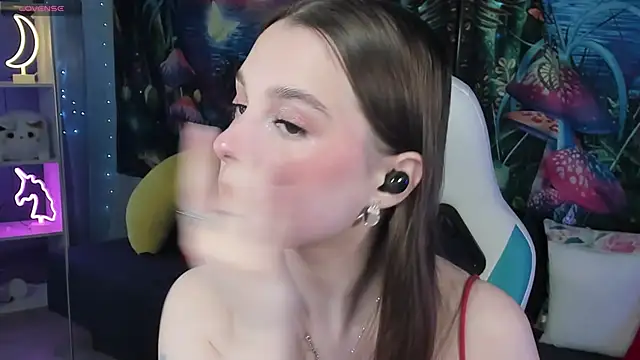 kaisajenner online show from February 11, 9:53 am