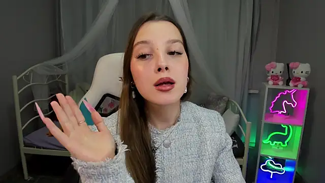 kaisajenner online show from November 21, 6:18 pm