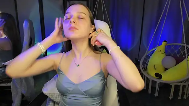 kaisajenner online show from March 9, 9:57 am