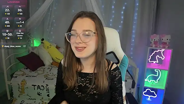 kaisajenner online show from March 6, 12:54 am