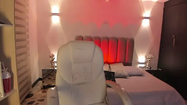 allicemackenzie online show from February 28, 5:29 am