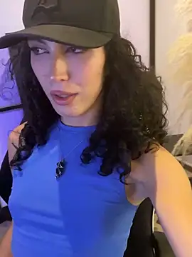 allicemackenzie online show from February 10, 2:21 am