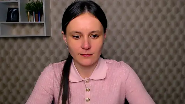 Snapshot of ValeriaHeart_ chatting on February 25, 12:49 pm ValeriaHeart online show from February 25, 12:49 pm