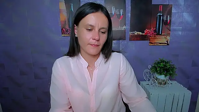 Snapshot of ValeriaHeart_ chatting on September 11, 1:44 pm ValeriaHeart online show from September 11, 1:44 pm