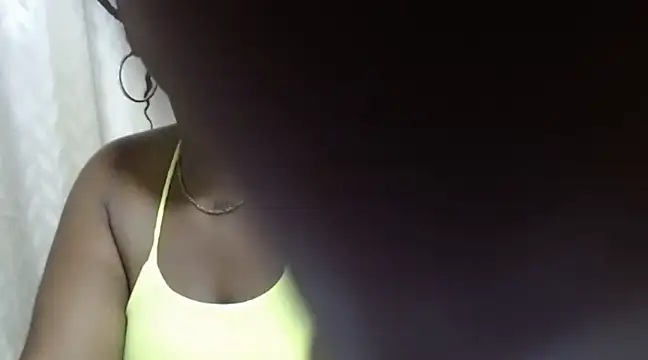 Snapshot of CanelaFierce chatting on January 31, 8:12 pm CanelaFierce online show from January 31, 8:12 pm