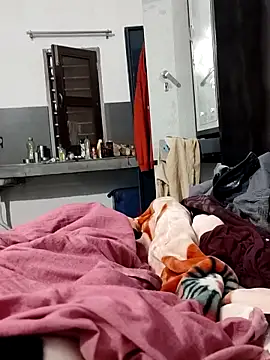 Snapshot of Hot_funky_boy chatting on December 20, 2:42 pm Hot funky boy online show from December 20, 2:42 pm