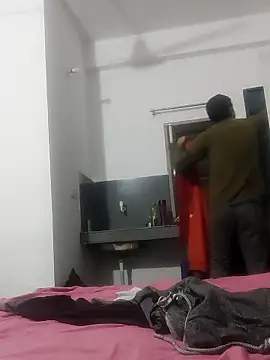 Snapshot of Hot_funky_boy chatting on January 10, 1:06 pm Hot funky boy online show from January 10, 1:06 pm