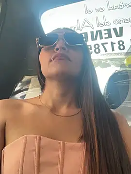 Sofiadelacruz online show from April 29, 9:21 pm