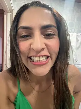 Sofiadelacruz online show from April 4, 8:26 pm