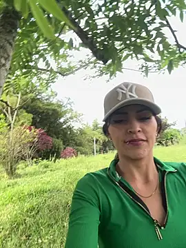 Sofiadelacruz online show from July 1, 8:20 pm