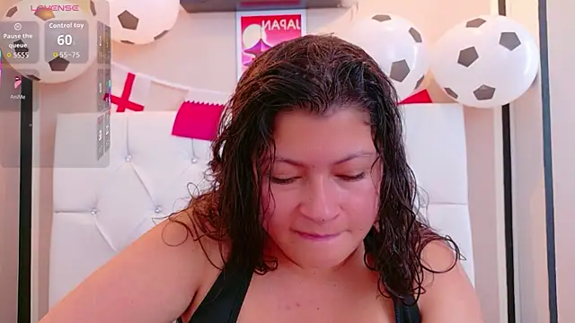 Snapshot of Rachel_new20 chatting on June 24, 8:28 pm Rachel new20 online show from June 24, 8:28 pm