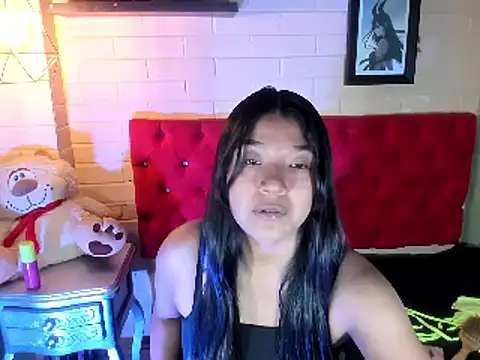Snapshot of ScarletKray chatting on March 6, 2:08 pm ScarletKray online show from March 6, 2:08 pm