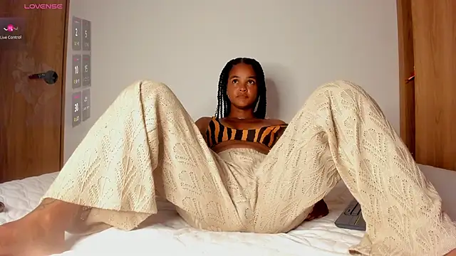 curly sweett1 online show from September 28, 11:55 pm