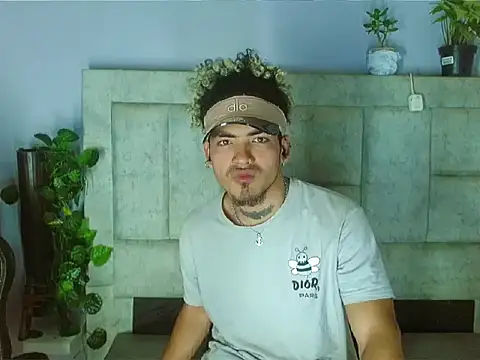LihanJor 23 online show from September 10, 12:59 pm