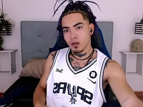 LihanJor 23 online show from March 7, 9:40 am