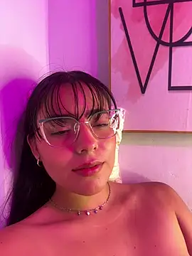 megan cl online show from February 18, 3:31 am