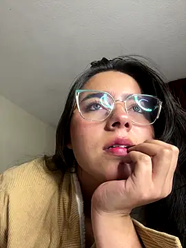 megan cl online show from October 2, 12:47 am