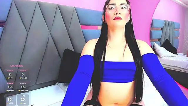 Dalis Hills online show from January 17, 12:31 pm