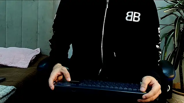 roan birkin online show from May 25, 7:45 pm