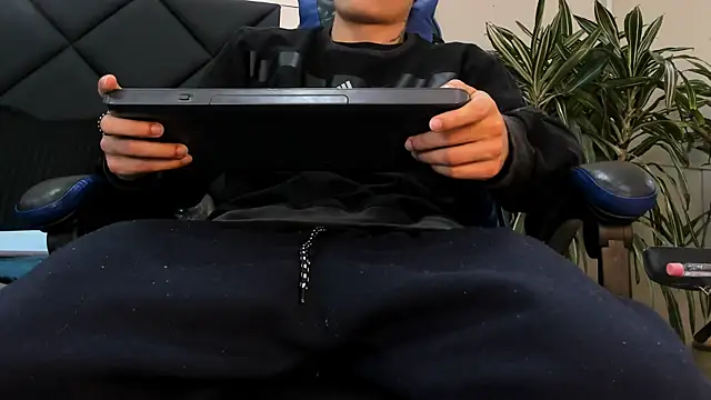 roan birkin online show from March 31, 7:16 pm