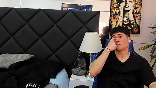 roan birkin online show from April 7, 7:15 pm