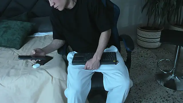 roan birkin online show from February 28, 7:35 pm