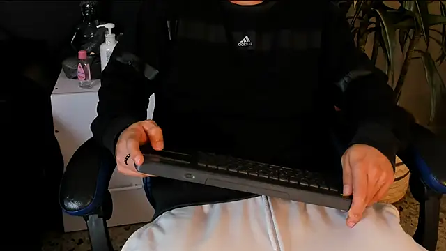 roan birkin online show from April 12, 7:28 pm