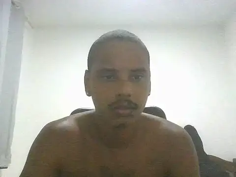 Snapshot of ONegodoce25 chatting on May 26, 9:46 pm ONegodoce25 online show from May 26, 9:46 pm