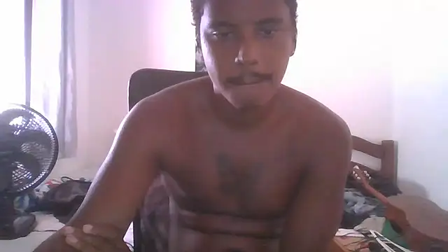 Snapshot of ONegodoce25 chatting on July 19, 1:52 pm ONegodoce25 online show from July 19, 1:52 pm