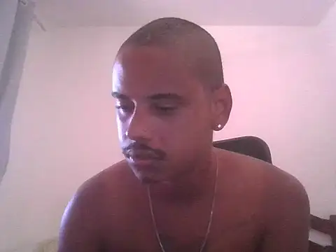 Snapshot of ONegodoce25 chatting on May 18, 5:51 pm ONegodoce25 online show from May 18, 5:51 pm