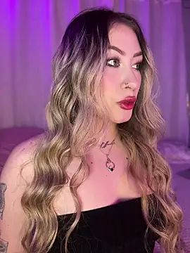 Snapshot of Lally_Valencia__ chatting on July 3, 7:26 am Lally Valencia online show from July 3, 7:26 am