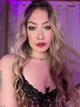 Lally Valencia   online show from May 13, 4:52 am